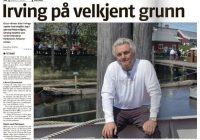 Del av avisside med artikkel om John Irving på Fetsund lenser.